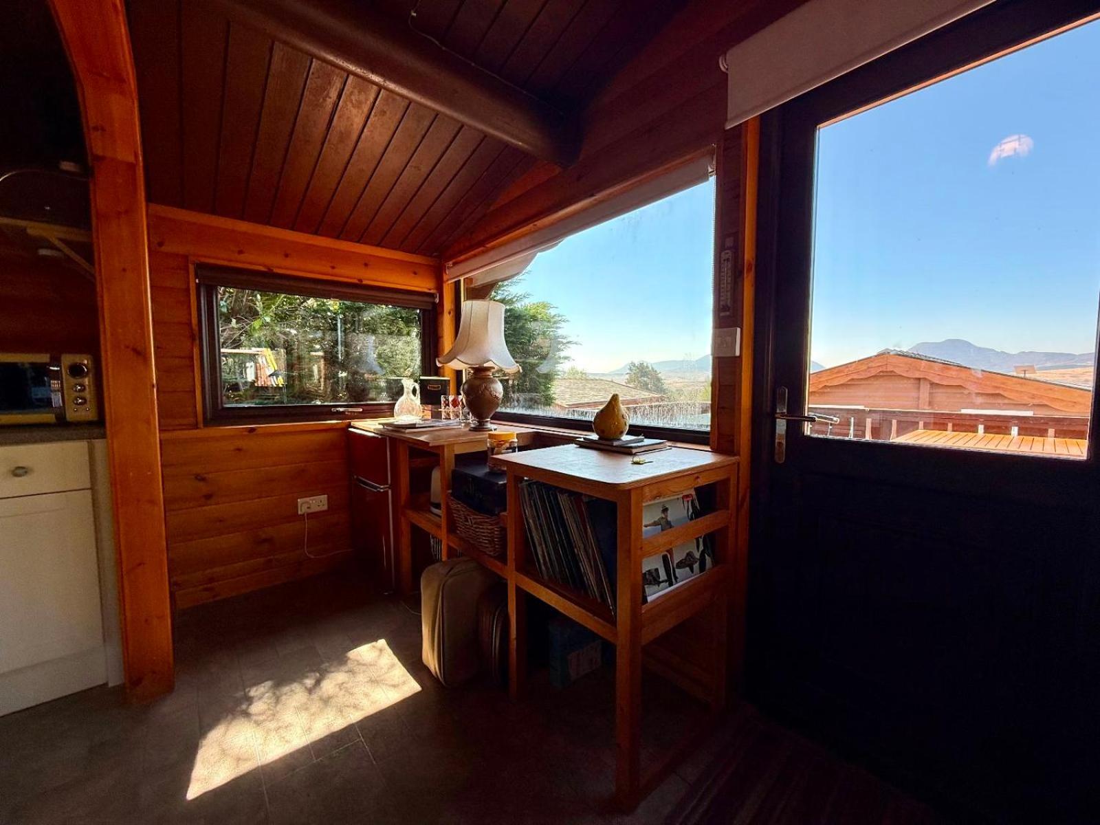 Shifty Chicken Shack Villa Trawsfynydd Exterior photo